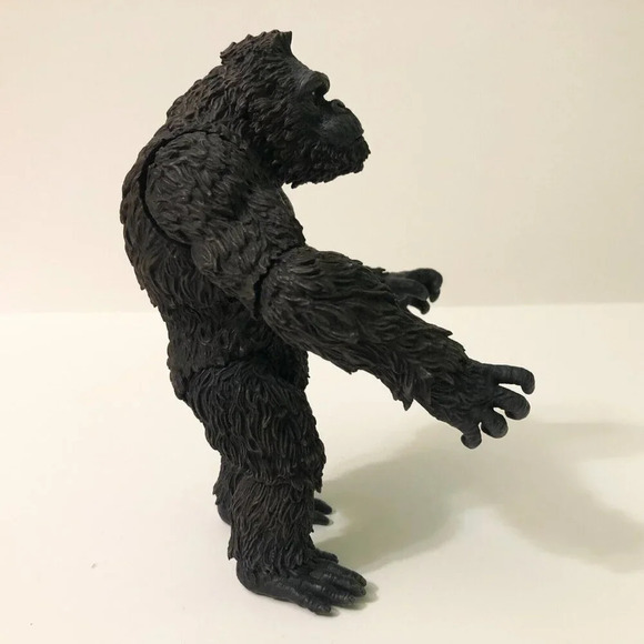 Mezco Toyz King Kong Skull Island Action Figure 7  Inch Tall Incomplete - Picture 12 of 16